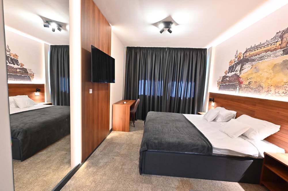 Tvrdjava Rooms - Novi Sad Luaran gambar